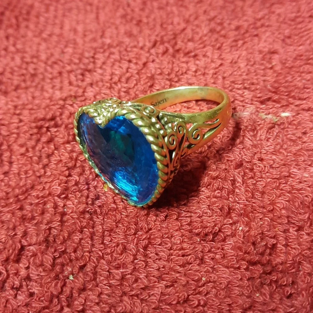 Nice ring - Picture 3 of 3